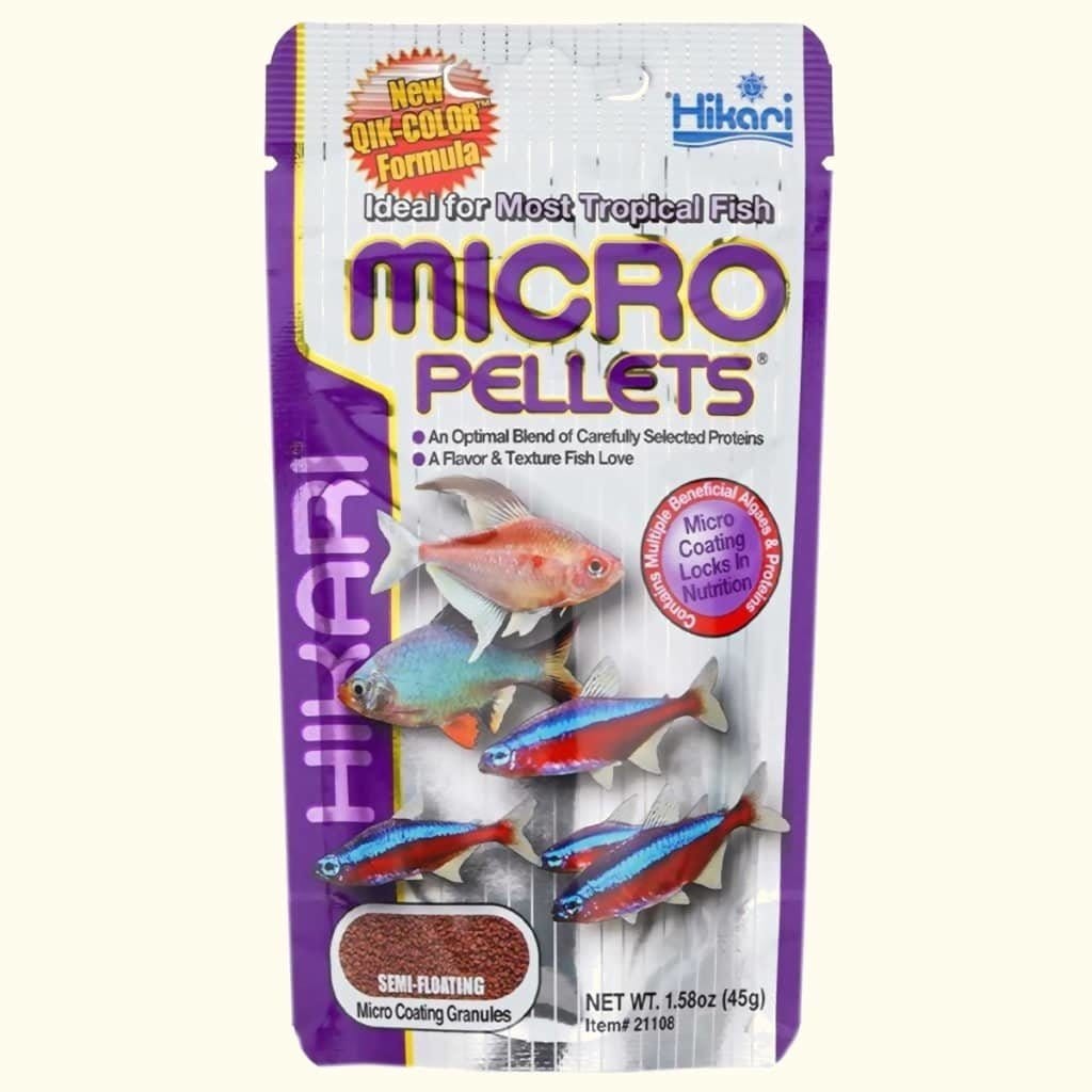 Hikari Tropical Micro Pellets halbschwimmendes Fischfutter in der Packung